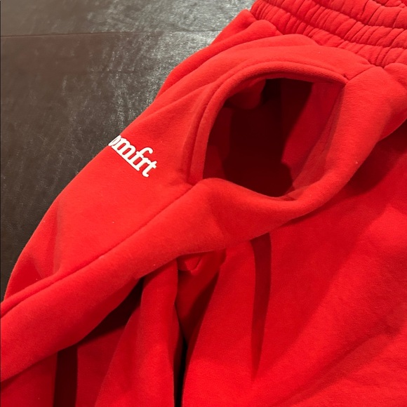 COMFRT Red Cloud sweatpants. - Picture 7 of 7